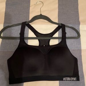 Victoria Secret Sports Bra - Never Worn